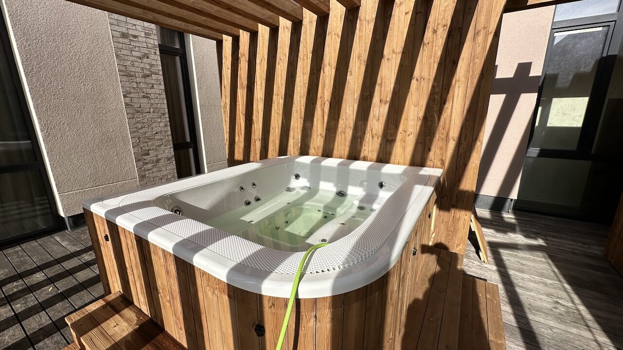 Jacuzzi Virtus masažinis baseinas